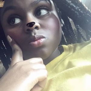 Meet your Posher, Nyla